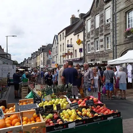 Magnificent French With Private Heated Pool & Gardens Feriehus *